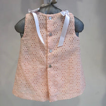Cargar imagen en el visor de la galería, Vestido beba broderie melon
