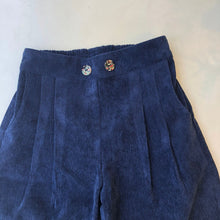 Cargar imagen en el visor de la galería, Pantalon de corduroy bebe color azul
