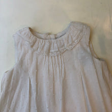 Cargar imagen en el visor de la galería, Vestido bautizo blanco de nansu puntos
