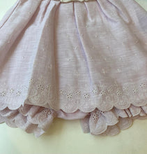 Cargar imagen en el visor de la galería, Vestido cuerpo punto bordado rosa Pili Carrera
