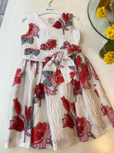 Cargar imagen en el visor de la galería, Vestido brocado estampado pili Carrera
