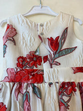 Cargar imagen en el visor de la galería, Vestido brocado estampado pili Carrera
