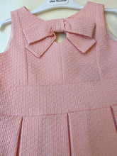 Cargar imagen en el visor de la galería, Vestido lazo rosa bebe Pili Carrera
