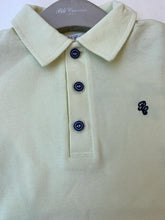 Cargar imagen en el visor de la galería, Polo camisero color lima Pili Carrera
