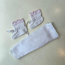 Cargar imagen en el visor de la galería, Ajuar rosado con zapatitos
