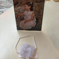 Vincha elastica flor blanca y tull t/u