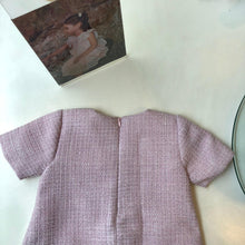 Cargar imagen en el visor de la galería, Vestido cuadros rosado m/c
