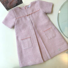 Cargar imagen en el visor de la galería, Vestido cuadros rosado m/c
