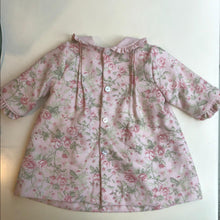 Cargar imagen en el visor de la galería, Vestido floreado rosa villela con pliegues
