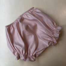 Cargar imagen en el visor de la galería, Vestido floreado rosa villela con pliegues
