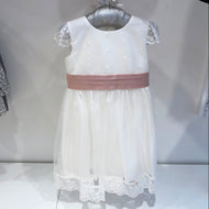 Vestido tull con fajin rosado y manga alita