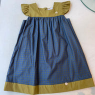 Vestido verde con cuadros azules manga alita