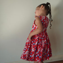 Cargar imagen en el visor de la galería, Vestido floreado rojo
